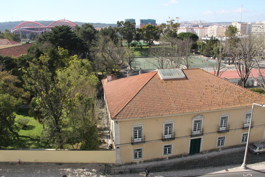 Beautiful View Close To Estadio Da Luz Lisbon Luaran gambar